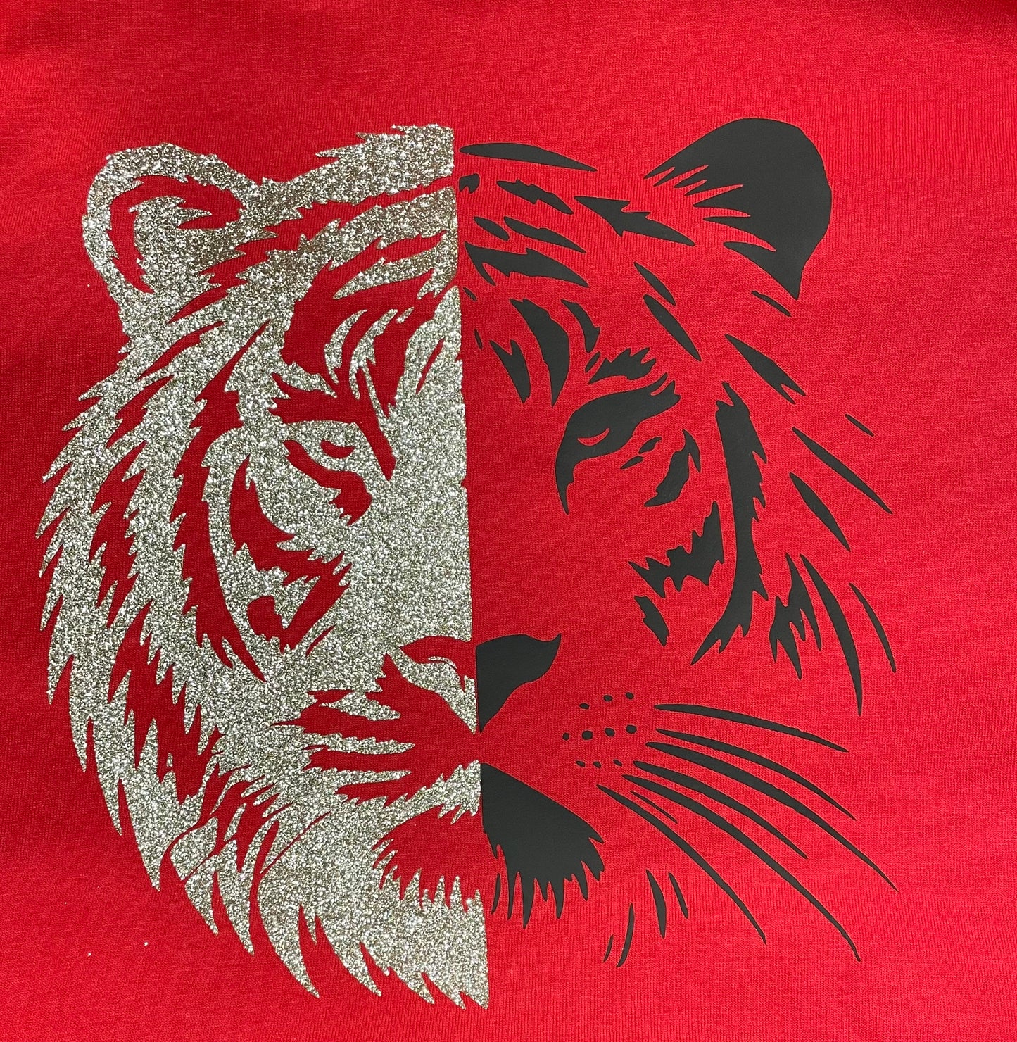 Graphic T-Shirt & Hoodie